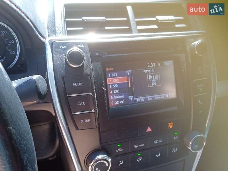 Седан Toyota Camry 2015 в Хмільнику