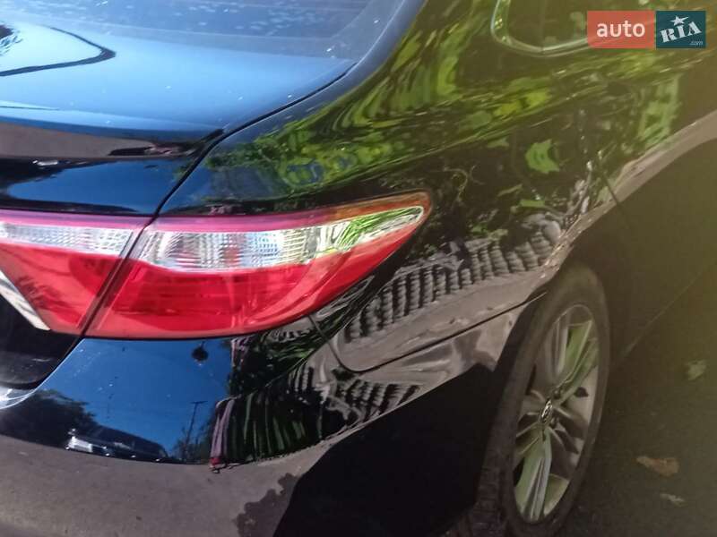 Седан Toyota Camry 2015 в Хмільнику