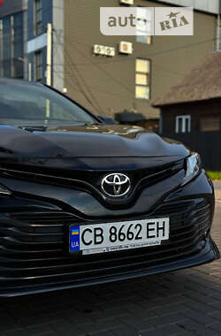 Седан Toyota Camry 2017 в Сарнах