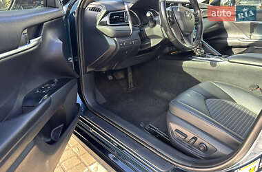 Седан Toyota Camry 2019 в 
