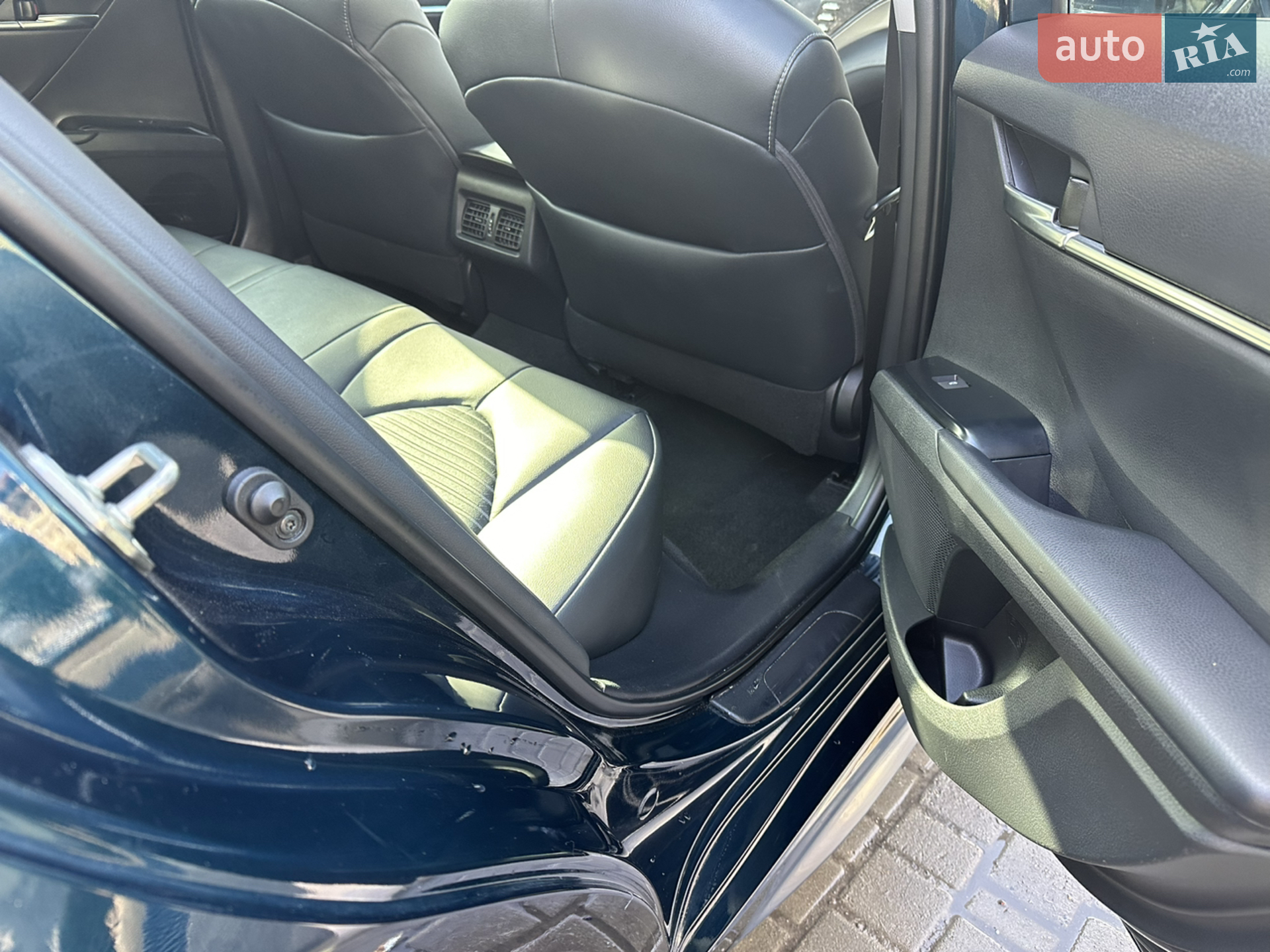 2019 Toyota Camry - мініатюра 15