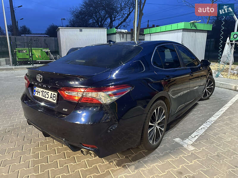 Седан Toyota Camry 2019 в Одесі