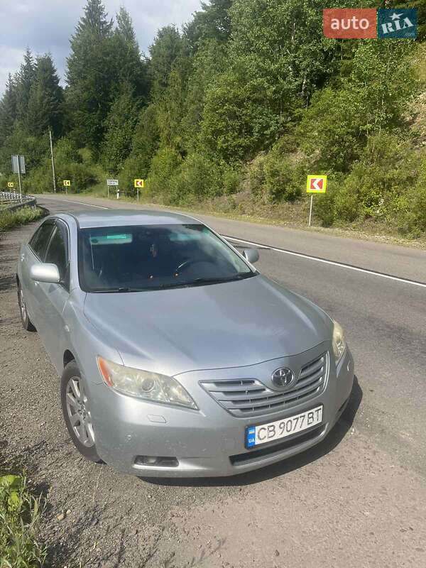 Седан Toyota Camry 2007 в Прилуках