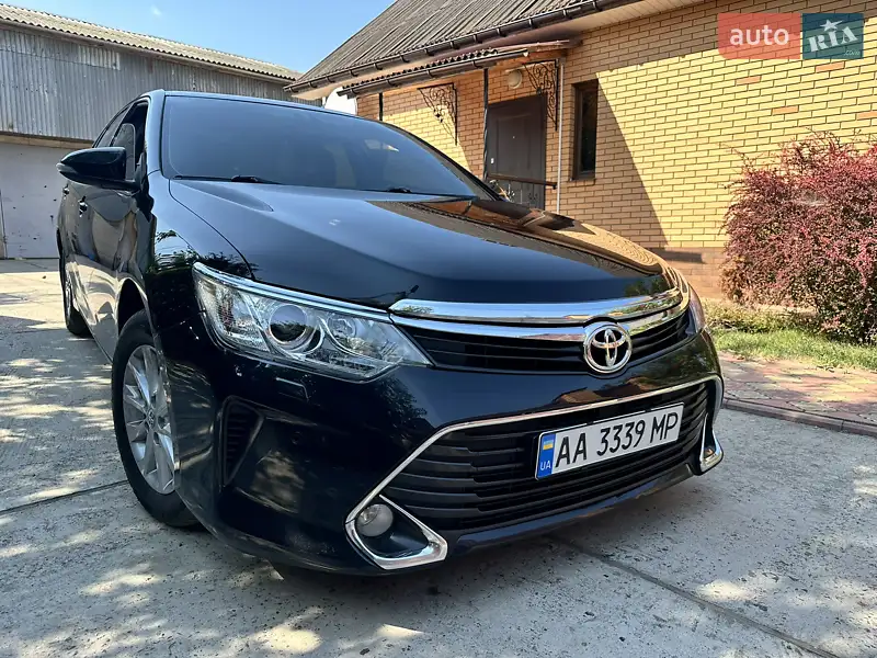 Toyota Camry 2017