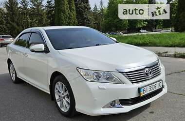 Седан Toyota Camry 2011 в Жовтих Водах