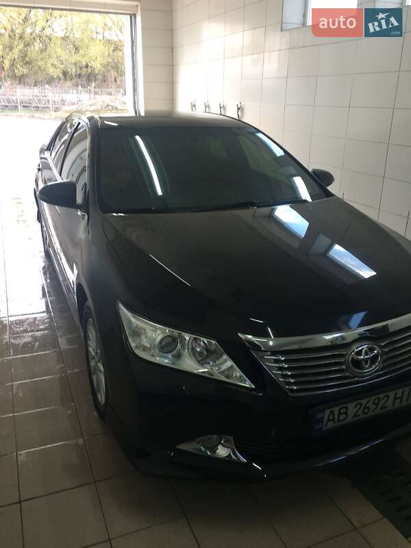Седан Toyota Camry 2014 в 