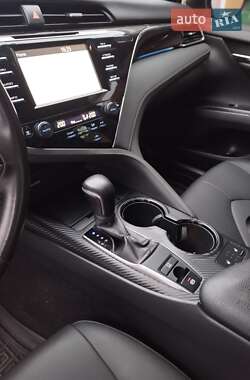 Седан Toyota Camry 2018 в 