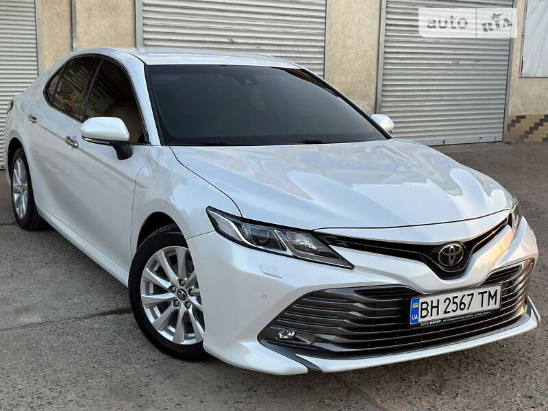 Седан Toyota Camry 2017 в Одесі