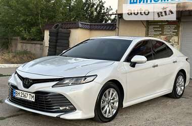 Седан Toyota Camry 2017 в Одесі