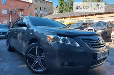 Седан Toyota Camry 2008 в Києві