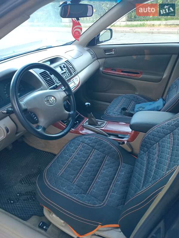Седан Toyota Camry 2002 в Умани