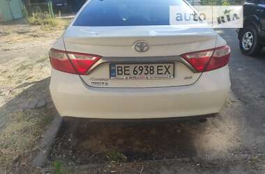 Седан Toyota Camry 2015 в Николаеве