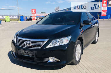 Седан Toyota Camry 2011 в Киеве