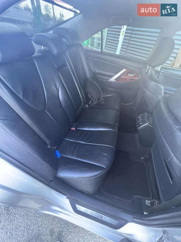 Седан Toyota Camry 2008 в Новой Одессе