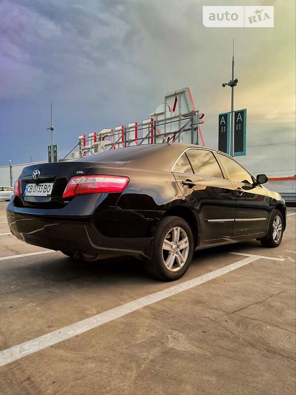 Седан Toyota Camry 2009 в Києві