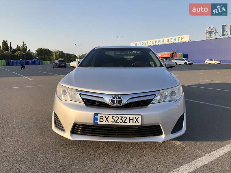 Toyota Camry 2012