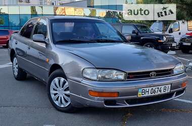 Седан Toyota Camry 1992 в Одессе