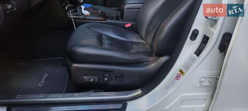 Седан Toyota Camry 2015 в Полтаві