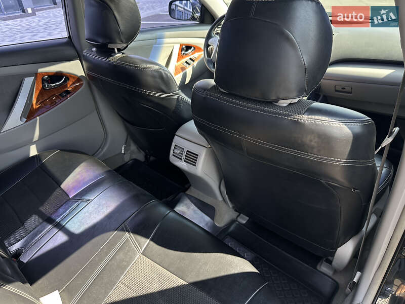 Седан Toyota Camry 2007 в Чернігові