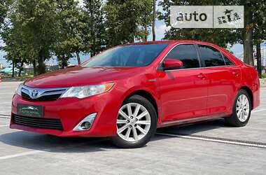 Седан Toyota Camry 2014 в Киеве