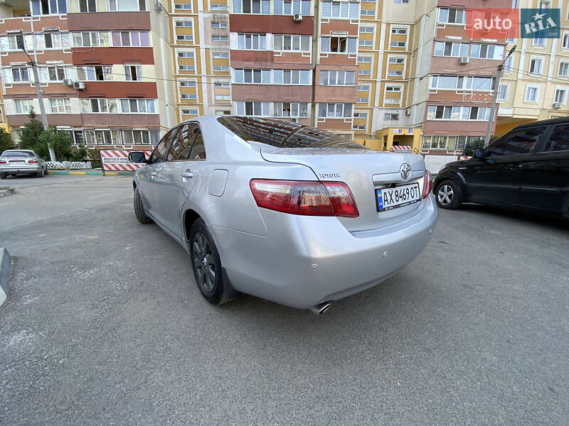 Седан Toyota Camry 2006 в Харькове