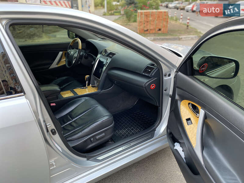 Седан Toyota Camry 2006 в Харькове