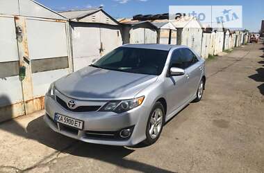 Седан Toyota Camry 2014 в Первомайську