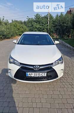 Седан Toyota Camry 2015 в Запоріжжі