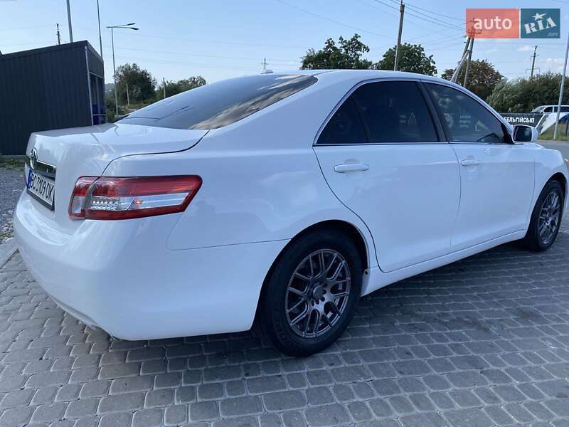 Седан Toyota Camry 2010 в Львове фото 9 Седан Toyota Camry 2010 в Львове