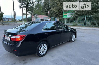 Седан Toyota Camry 2012 в Житомирі