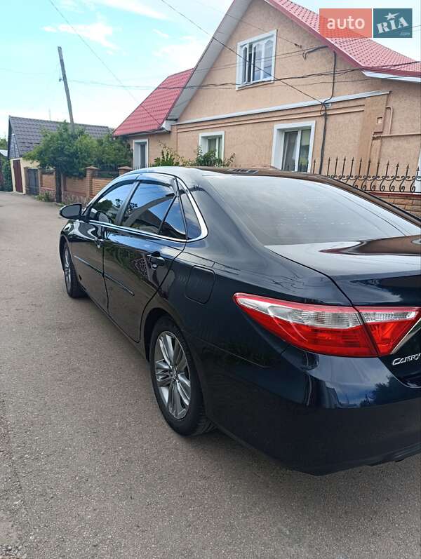 Седан Toyota Camry 2017 в Житомирі
