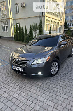 Седан Toyota Camry 2008 в Ивано-Франковске