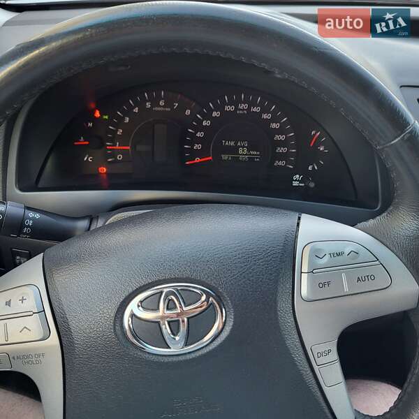 Седан Toyota Camry 2008 в Києві