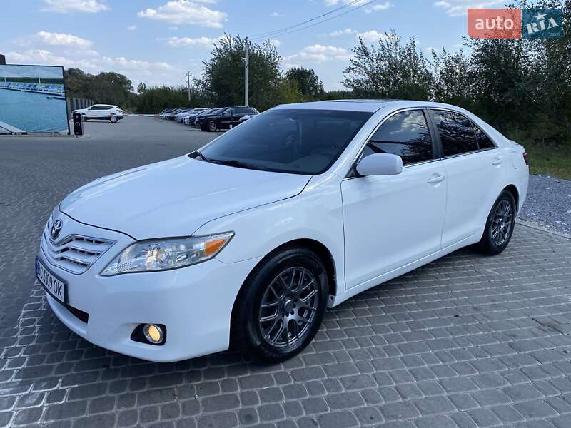 Седан Toyota Camry 2010 в Львове фото 32 Седан Toyota Camry 2010 в Львове