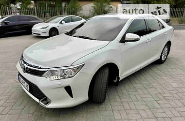 Седан Toyota Camry 2014 в Новомосковске