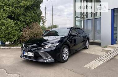 Седан Toyota Camry 2019 в Рівному