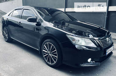 Седан Toyota Camry 2011 в Киеве