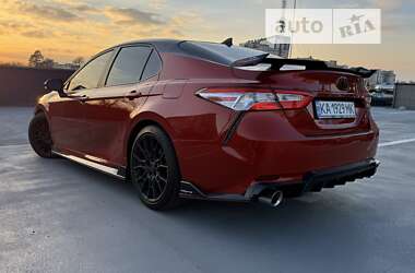 Седан Toyota Camry 2020 в Києві