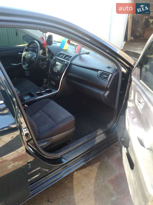 Седан Toyota Camry 2016 в Кременці