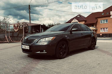 Седан Toyota Camry 2008 в Солотвине