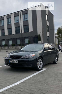 Седан Toyota Camry 2005 в Львове