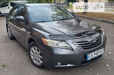 Седан Toyota Camry 2006 в Черкассах