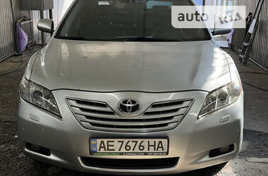 Седан Toyota Camry 2007 в Днепре