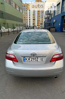 Седан Toyota Camry 2008 в Києві