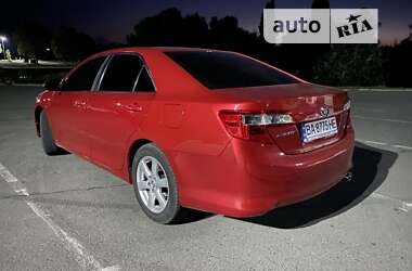 Седан Toyota Camry 2014 в Александрие