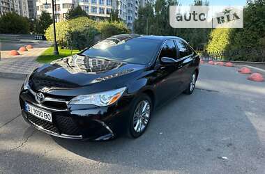 Седан Toyota Camry 2015 в Києві