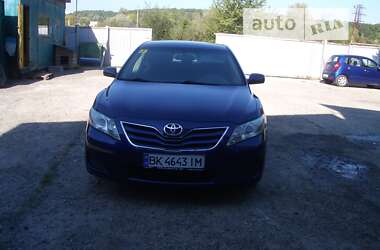 Седан Toyota Camry 2010 в Трускавце