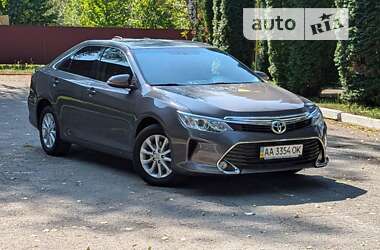 Седан Toyota Camry 2014 в Корце