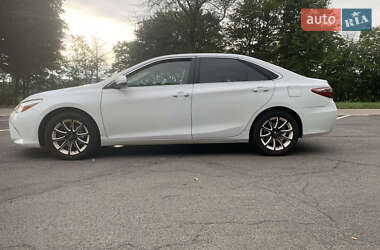 Седан Toyota Camry 2016 в 