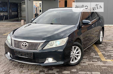 Седан Toyota Camry 2011 в Хмельницькому